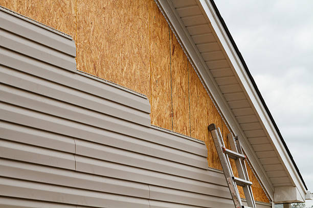 24/7 Emergency Vinyl Siding experts in Woburn, MA